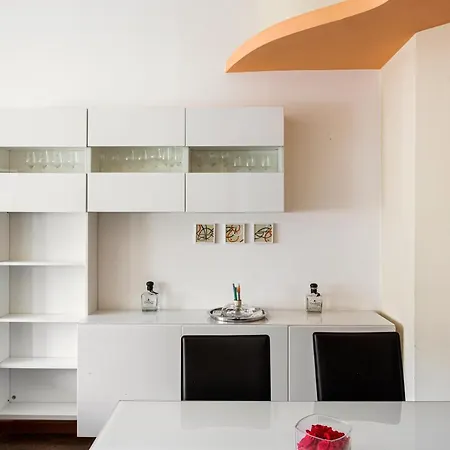 Beautiful Apartment Next To Sempione And City Life - Viale Teodorico Milan Exterior photo