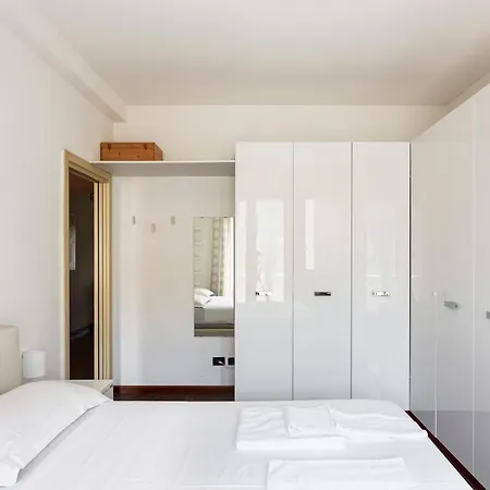 Beautiful Apartment Next To Sempione And City Life - Viale Teodorico Milan Exterior photo