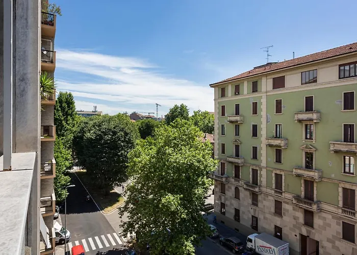 Beautiful Apartment Next To Sempione And City Life - Viale Teodorico